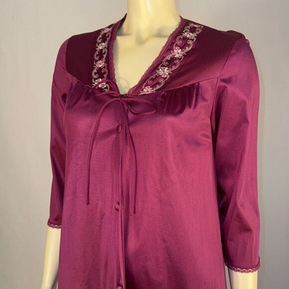 Vintage Montgomery Ward Women's Long NyyRobe Buttons Pocket Size Small - Picture 4 of 14